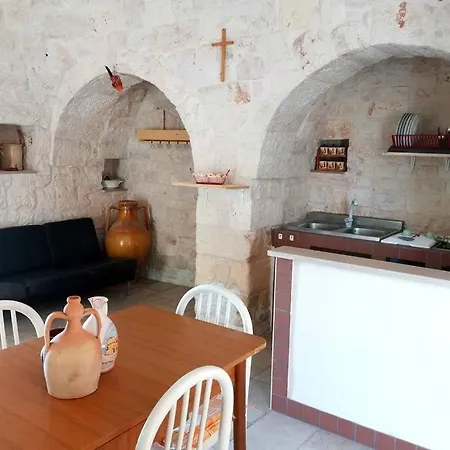 Trullo Della Signora 펜션 *