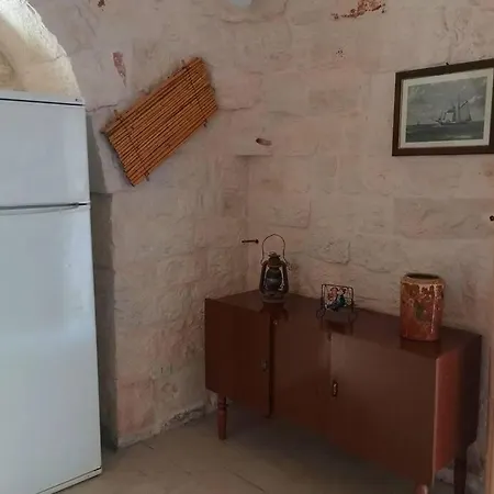 Trullo Della Signora 펜션 *