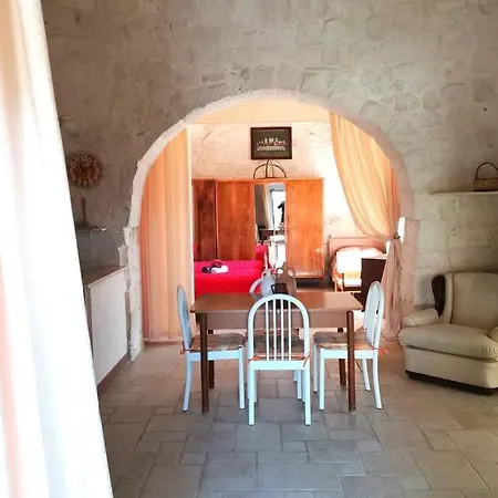 Trullo Della Signora 세글리에 메사피카
