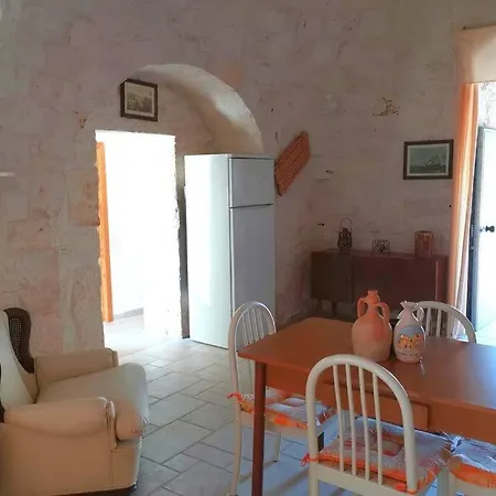 Trullo Della Signora 펜션 *