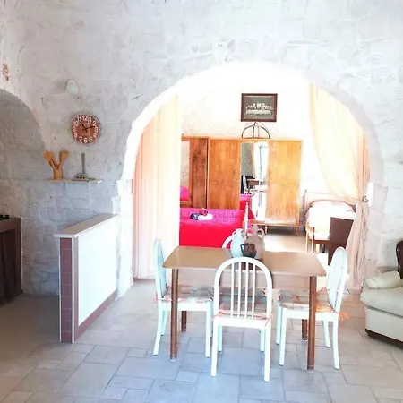 Trullo Della Signora 펜션 세글리에 메사피카